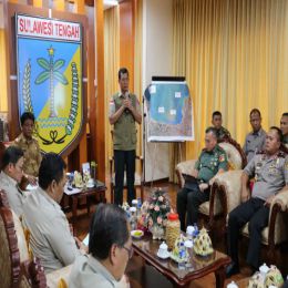 Kepala BNPB Menghadiri Rapat Pembahasan Relokasi di Sulawesi Tengah