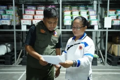 Bantuan 16 Ton BNPB untuk Warga Terdampak Erupsi Gunungapi Ibu Tiba di Halmahera Barat