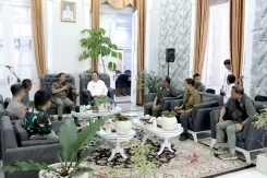 Kunjungan Kerja ke Garut, Kepala BNPB Dorong Progres Transisi Darurat Pasca Gempabumi
