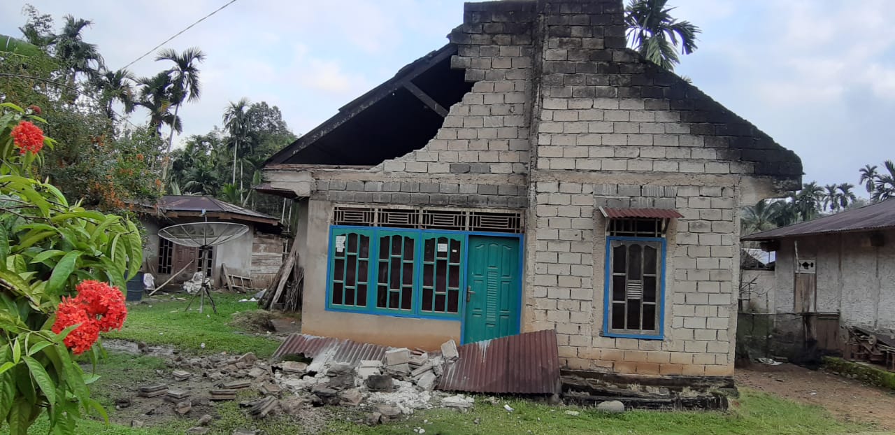 11 Orang Luka dan 101 Rumah Rusak Akibat Gempa 5,6 SR di Solok Selatan