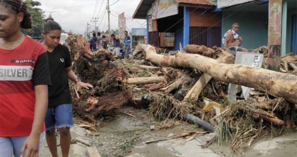 Korban Banjir Sentani Terus Bertambah