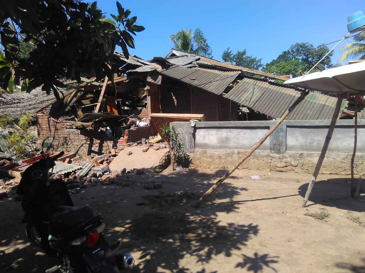 Dampak Gempa Susulan 6,5 SR di Lombok Timur.