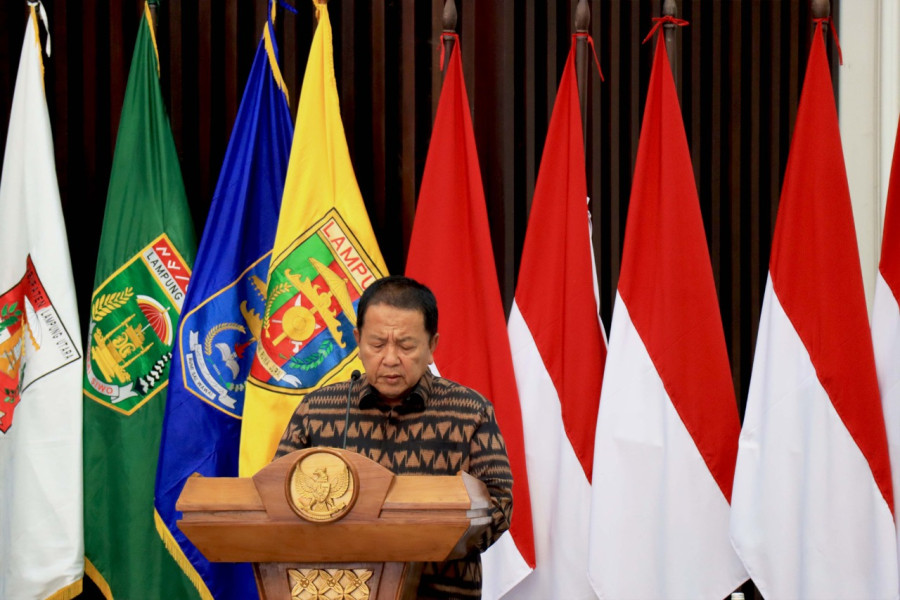 Gubernur Lampung Ir. H. Arinal Djunaidi saat memberikan sambutan dan paparan penanganan PMK wilayah Lampung di Kantor Gubernur Lampung, Rabu (10/8).