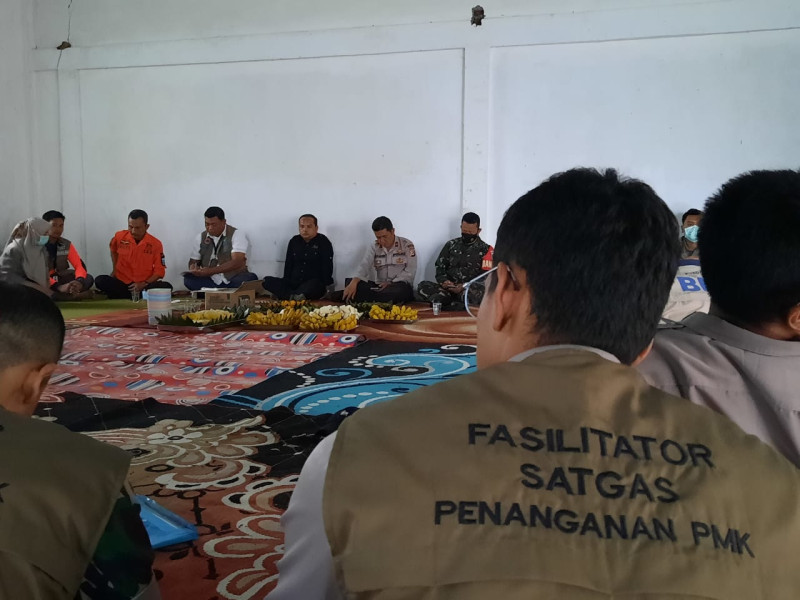 Monitoring dan Evaluasi Penanganan PMK di Kecamatan Cisurupan, Kabupaten Garut, Provinsi Jawa Barat, Kamis (20/10).