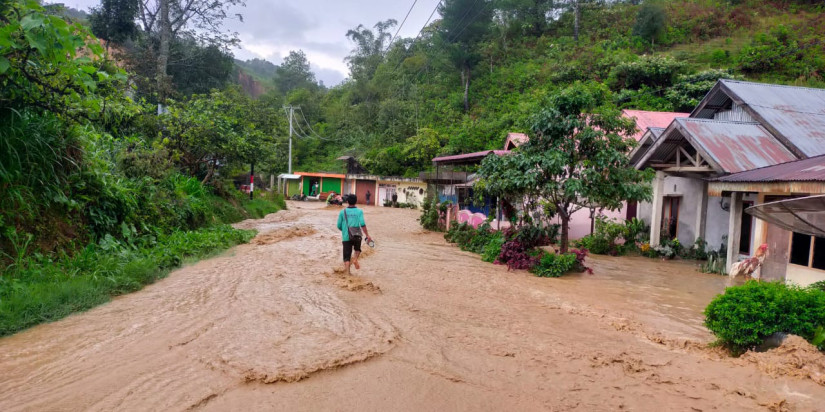 Banjir Solok Akibatkan Akibatkan Tiga Rumah Rusak Ringan