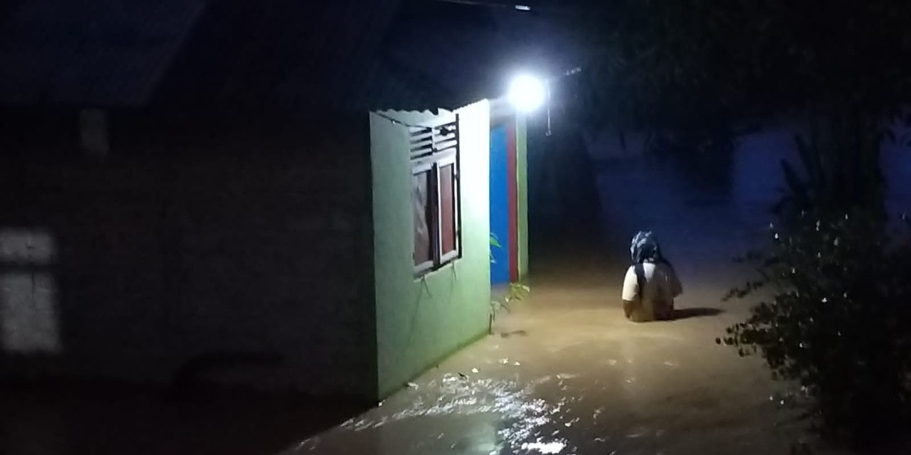 Sebanyak 155 Rumah Warga Kecamatan Tomilito Terendam Akibat Banjir