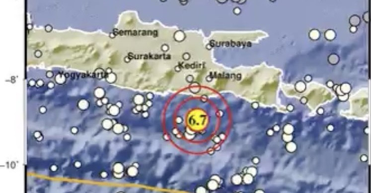 Gempa M6,7 Picu Guncangan Sedang Hingga Kuat Beberapa Wilayah Jatim
