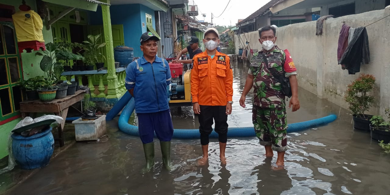 Pemkot Pasuruan Pompa Genangan Banjir, Aktivitas Warga Kembali Normal