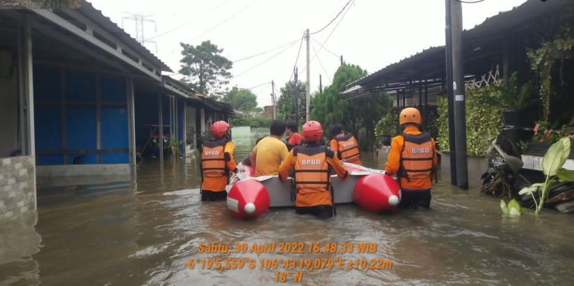 Banjir Rendam 774 Rumah Warga Tangerang Selatan Usai Hujan Lebat Siang Tadi
