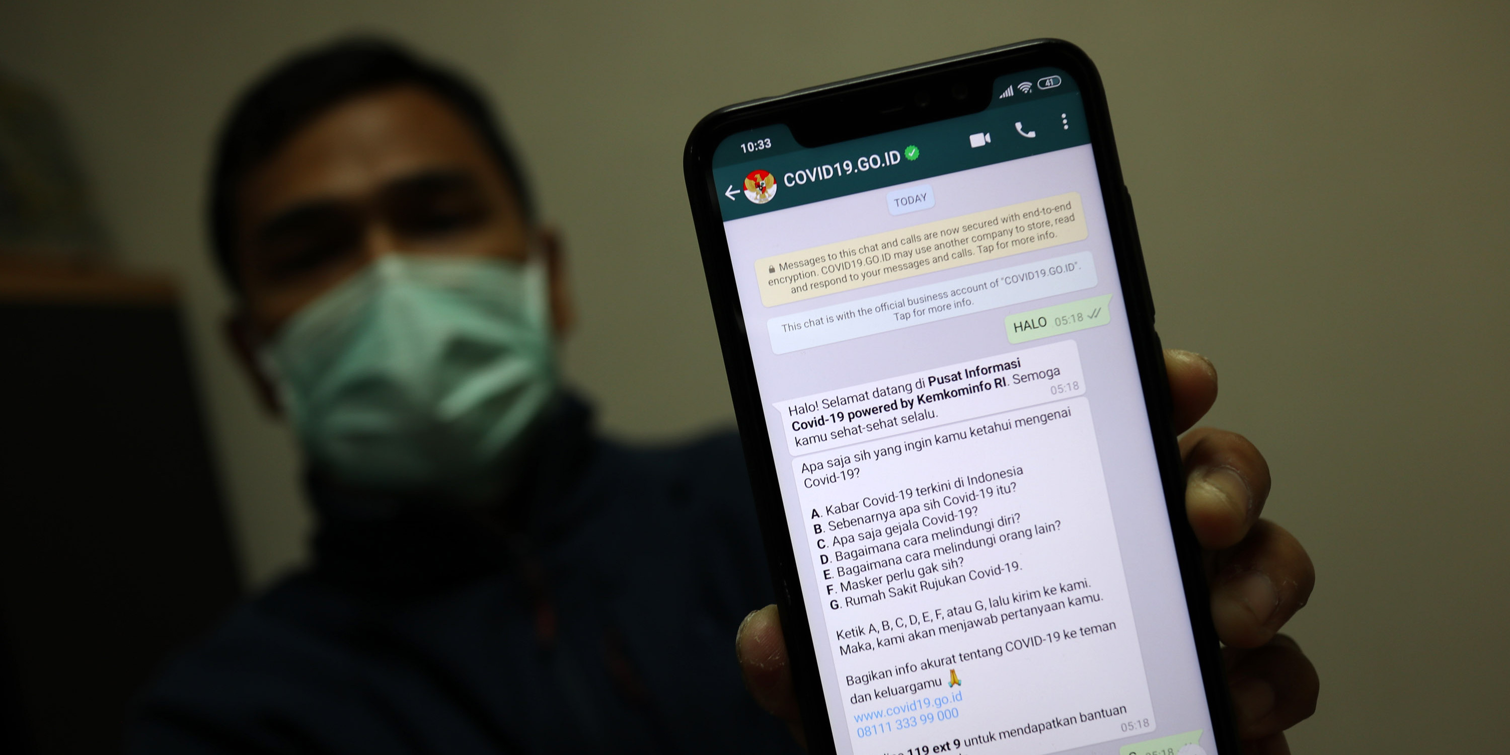 Indonesia Gunakan Fasilitas Obrolan Elektronik Chatbot Covid-19 Melalui WhatsApp