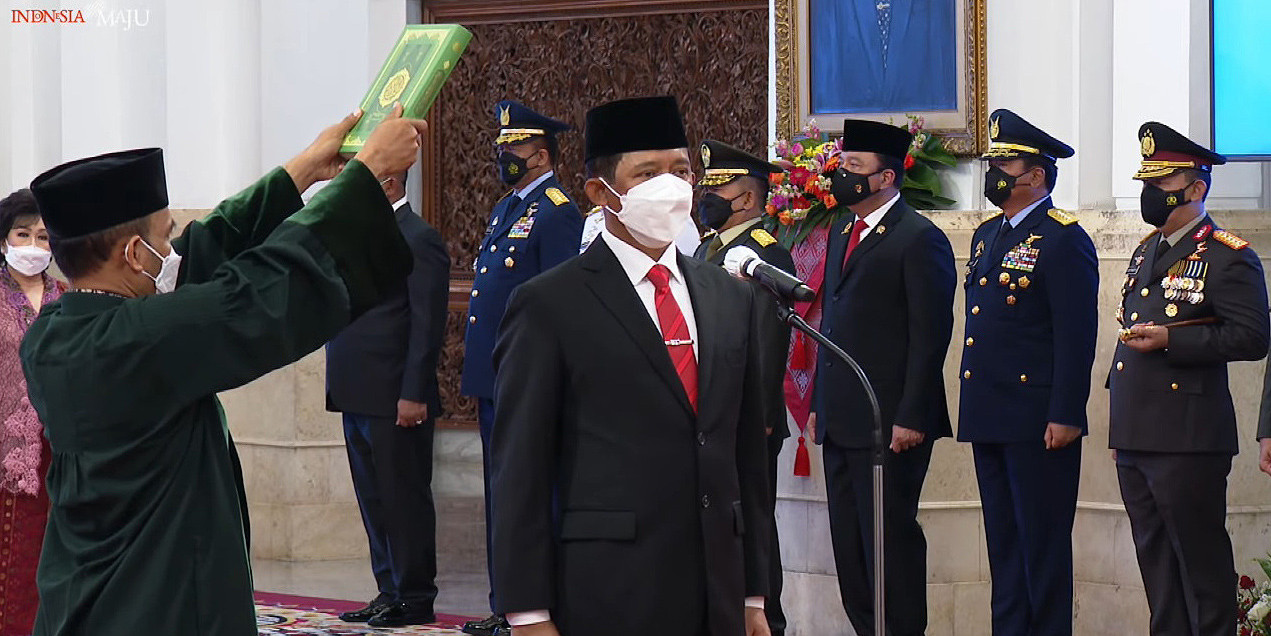 Presiden Joko Widodo Lantik Mayor Jenderal TNI Suharyanto Menjadi Kepala BNPB