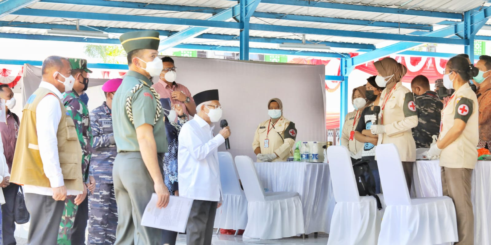 Ketua satgas Tinjau Kegiatan PTM dan Vaksinasi di Provinsi Banten