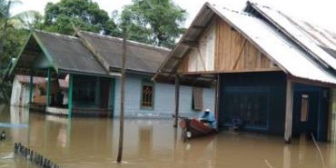 Banjir Landa 5 Desa di Lamandau, BPBD Distribusikan Logistik Kepada Warga Terdampak