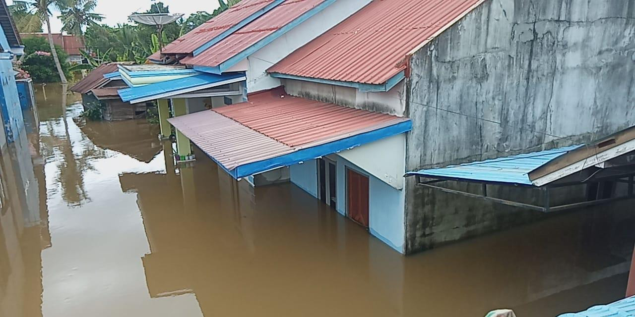 Banjir Kabupaten Sintang, Akibatkan Dua Orang Meninggal Dunia dan 24.522 KK Terdampak di 12 Kecamatan