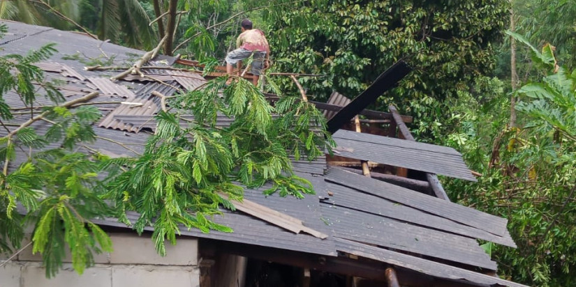Angin Puting Beliung Terjang Lima Desa di Sukabumi