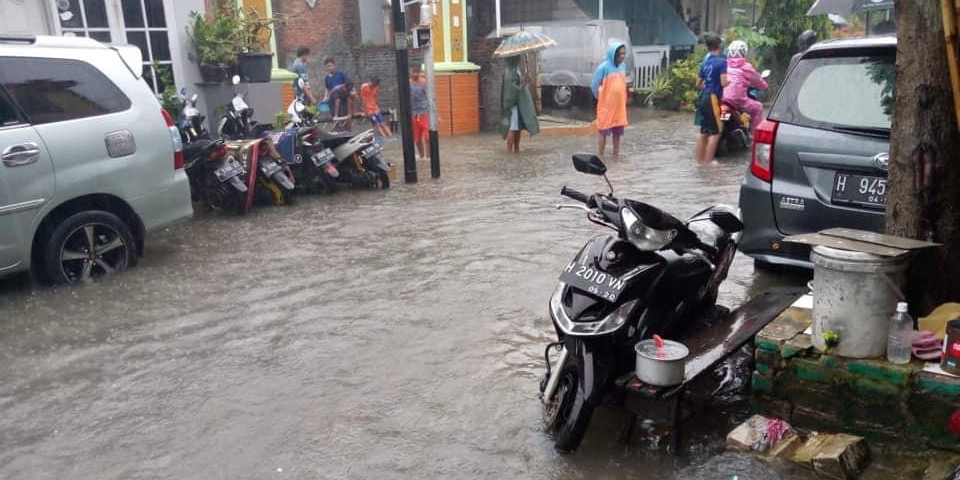 [Update] - Sejumlah Wilayah Kota Semarang Masih Dilanda Banjir Parah