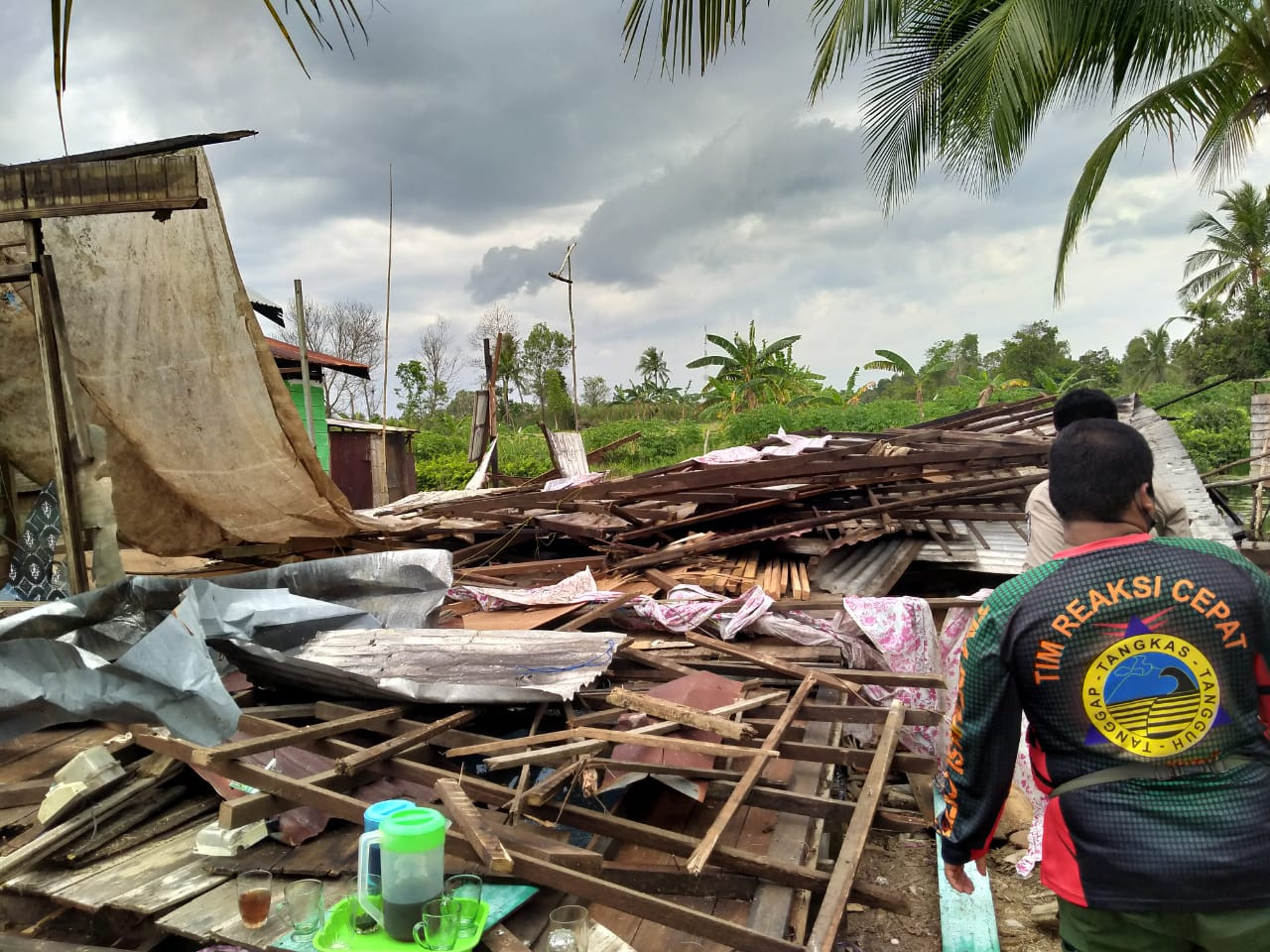 Angin Puting Beliung Landa 3 Desa Di Kabupaten Barito Kuala
