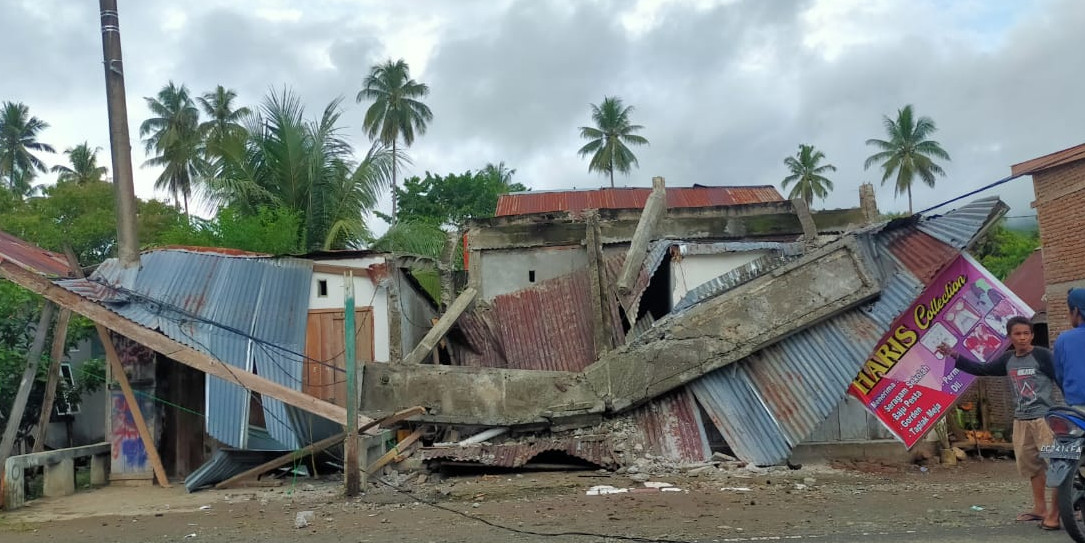 [Update]- Dua Rumah Warga Mamuju Rusak Akibat Guncangan Kuat Gempa M5,9