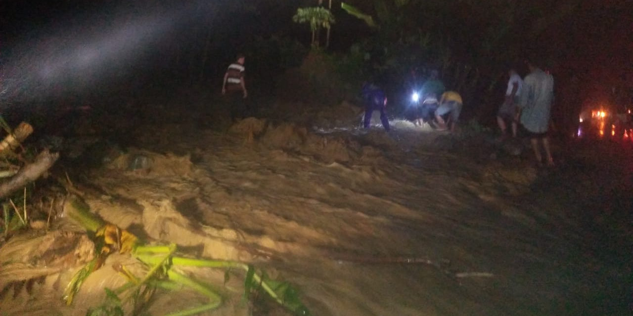 [Update] – Delapan Eskavator Bersihkan Material Lumpur Pascabanjir Bandang Tanggamus