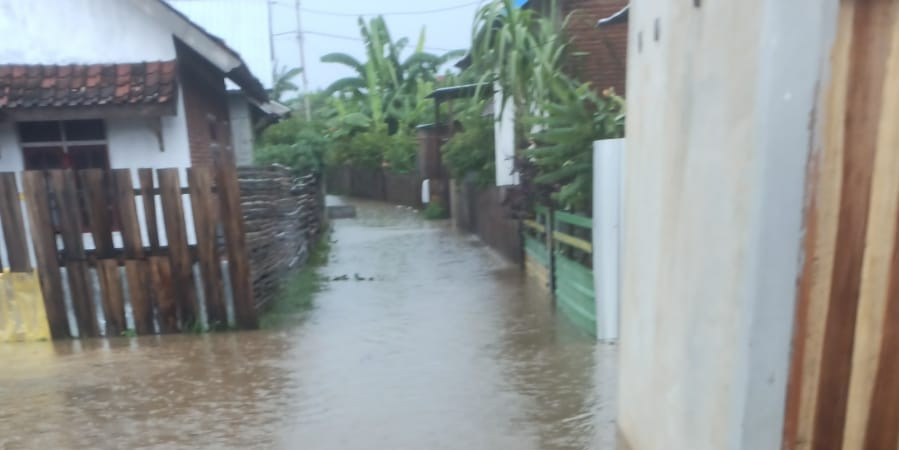 Banjir di Kawasan Sumbawa Mengakibatkan 94 KK Terdampak