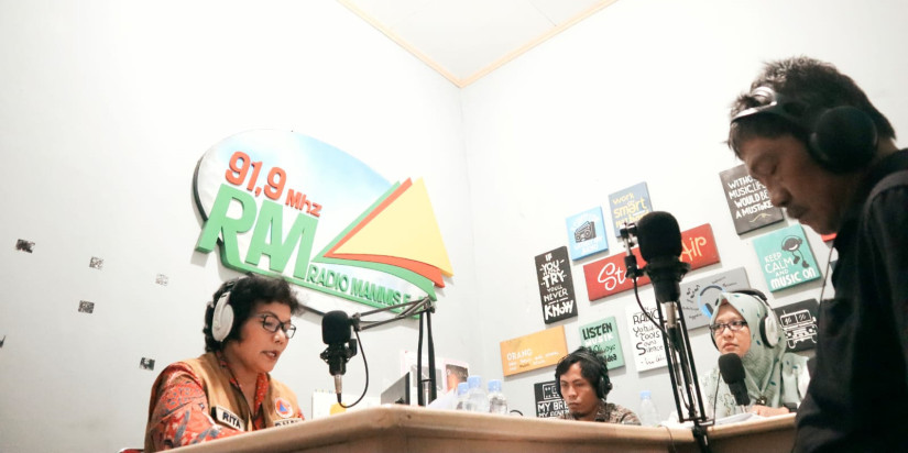 Perkuat Literasi Kebencanaan, BNPB Gelar Talkshow Budaya Sadar Bencana di Radio Majene
